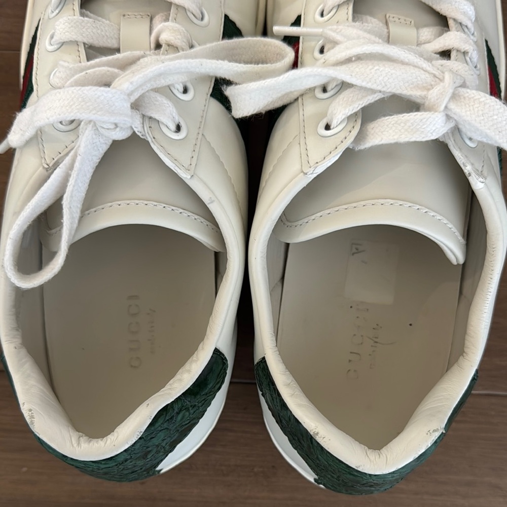 Authentic Gucci White Sneakers with Green and Red Stripes - Picture 5 of 8